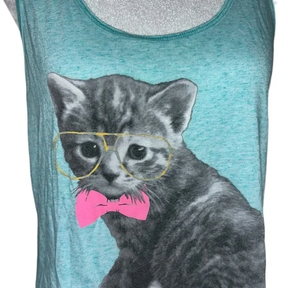 Kitty with bow tie tank top - Picture 3 of 4